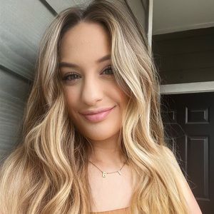 Meet your Posher, Faith